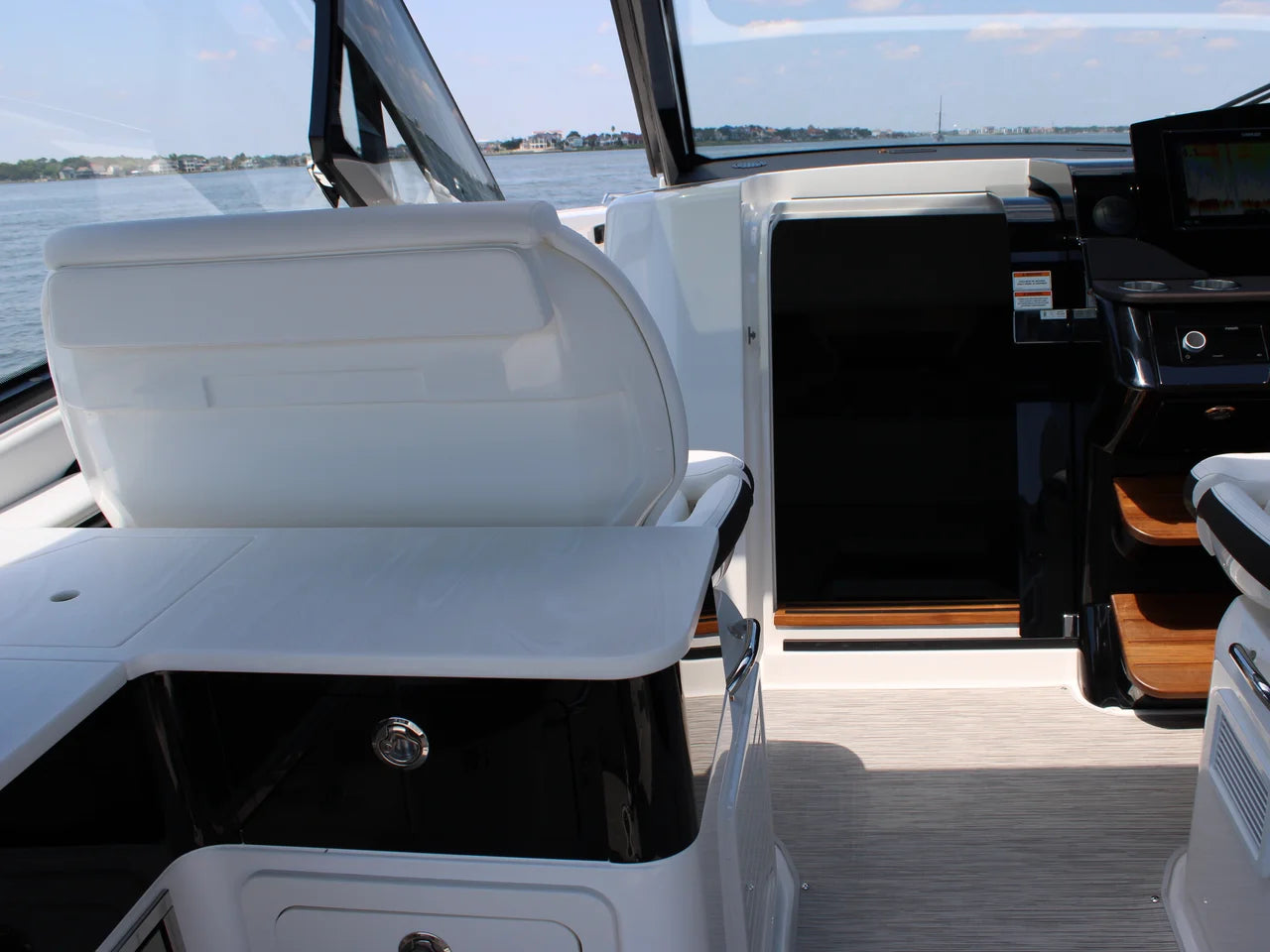 2026 Sea Ray Sundancer 370 Outboard 37.0 feet, Clearwater, Florida #71