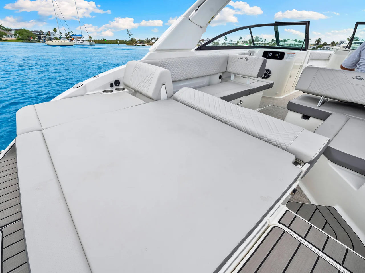 2026 Sea Ray SDX 250 Outboard 25.0 feet, Clearwater, Florida #9