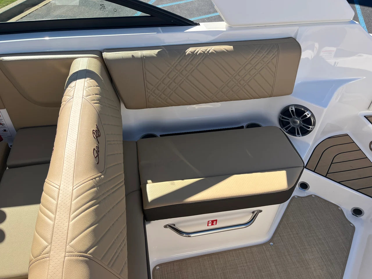 2026 Sea Ray SDX 250 Outboard 25.0 feet, Clearwater, Florida #18