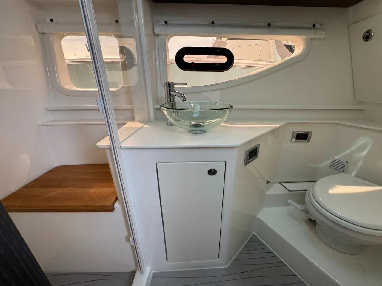 2026 Sea Ray Sundancer 370 Outboard 37.0 feet, Clearwater, Florida #50