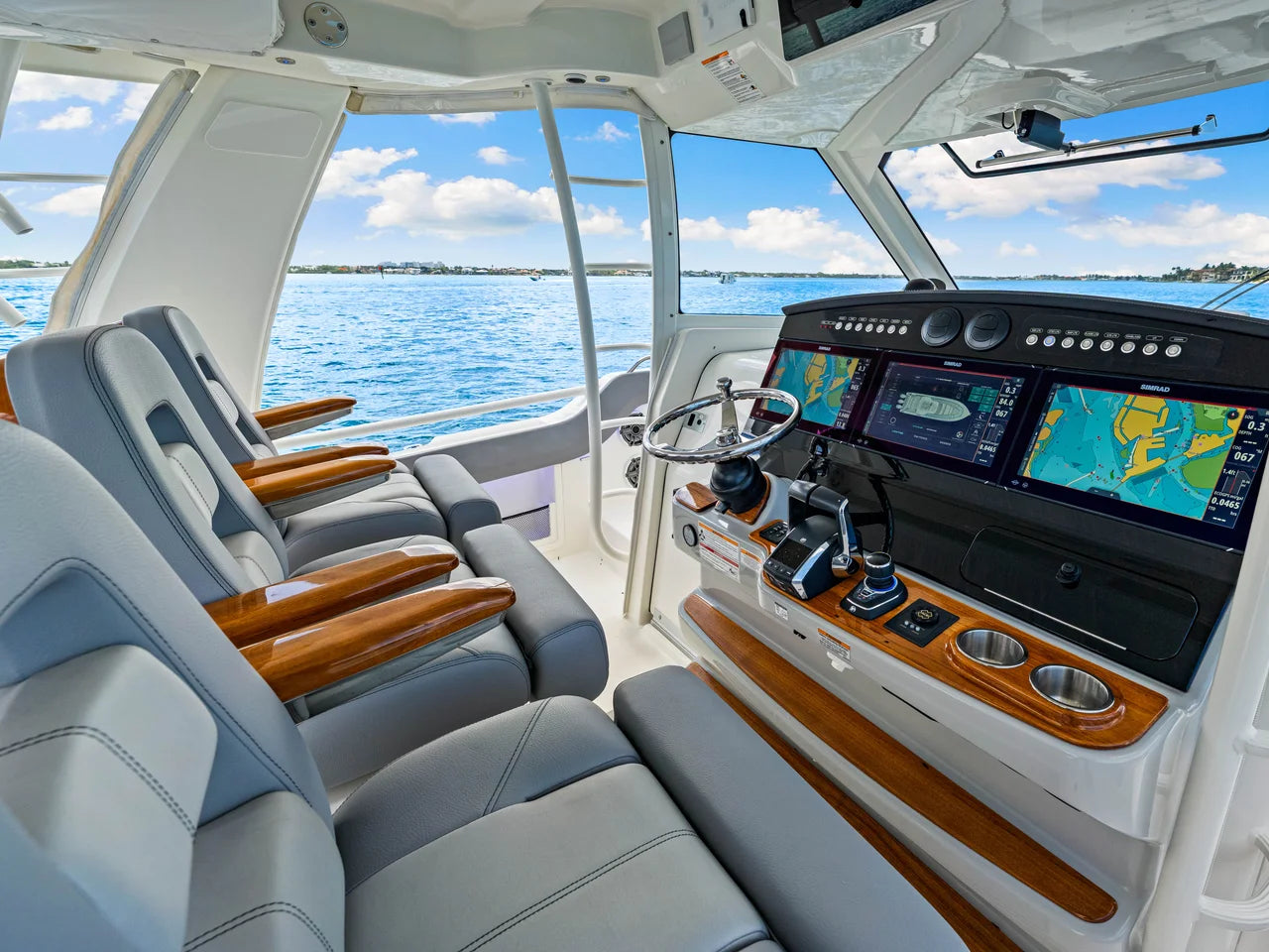 2025 Boston Whaler 420 Outrage 42.0 feet, Clearwater, Florida #11