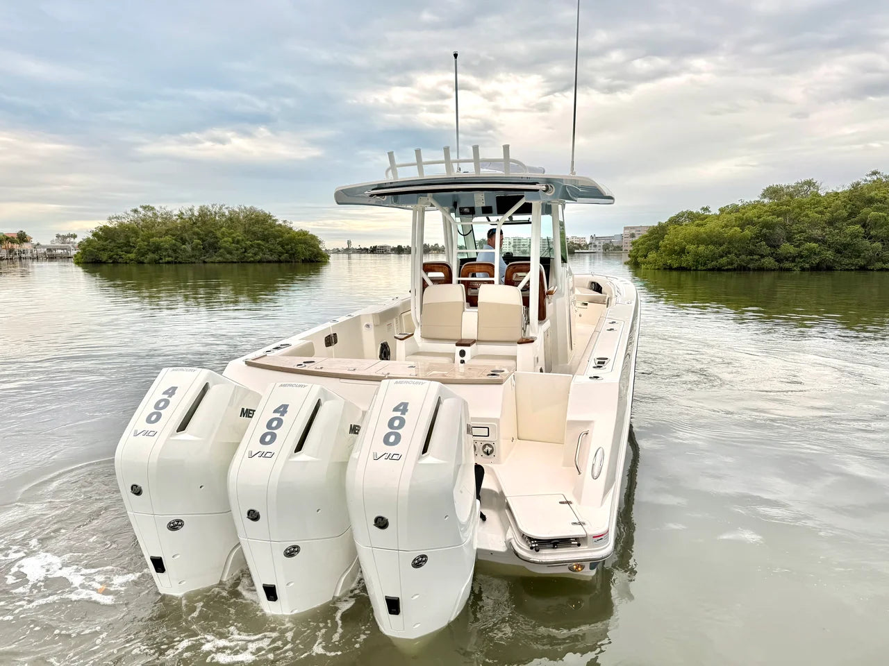 2026 Boston Whaler 360 Outrage 36.0 feet, Clearwater, Florida #20