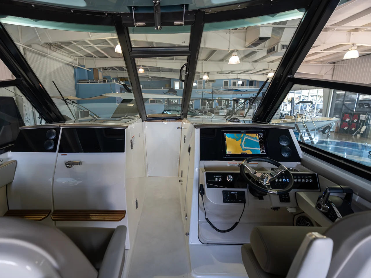 2026 Boston Whaler 330 Vantage 33.0 feet, Clearwater, Florida #23