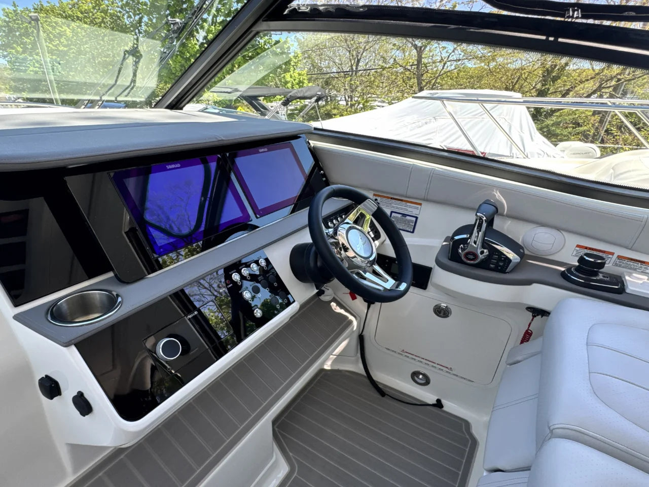 2026 Sea Ray Sundancer 320 Outboard 32.0 feet, Clearwater, Florida #24