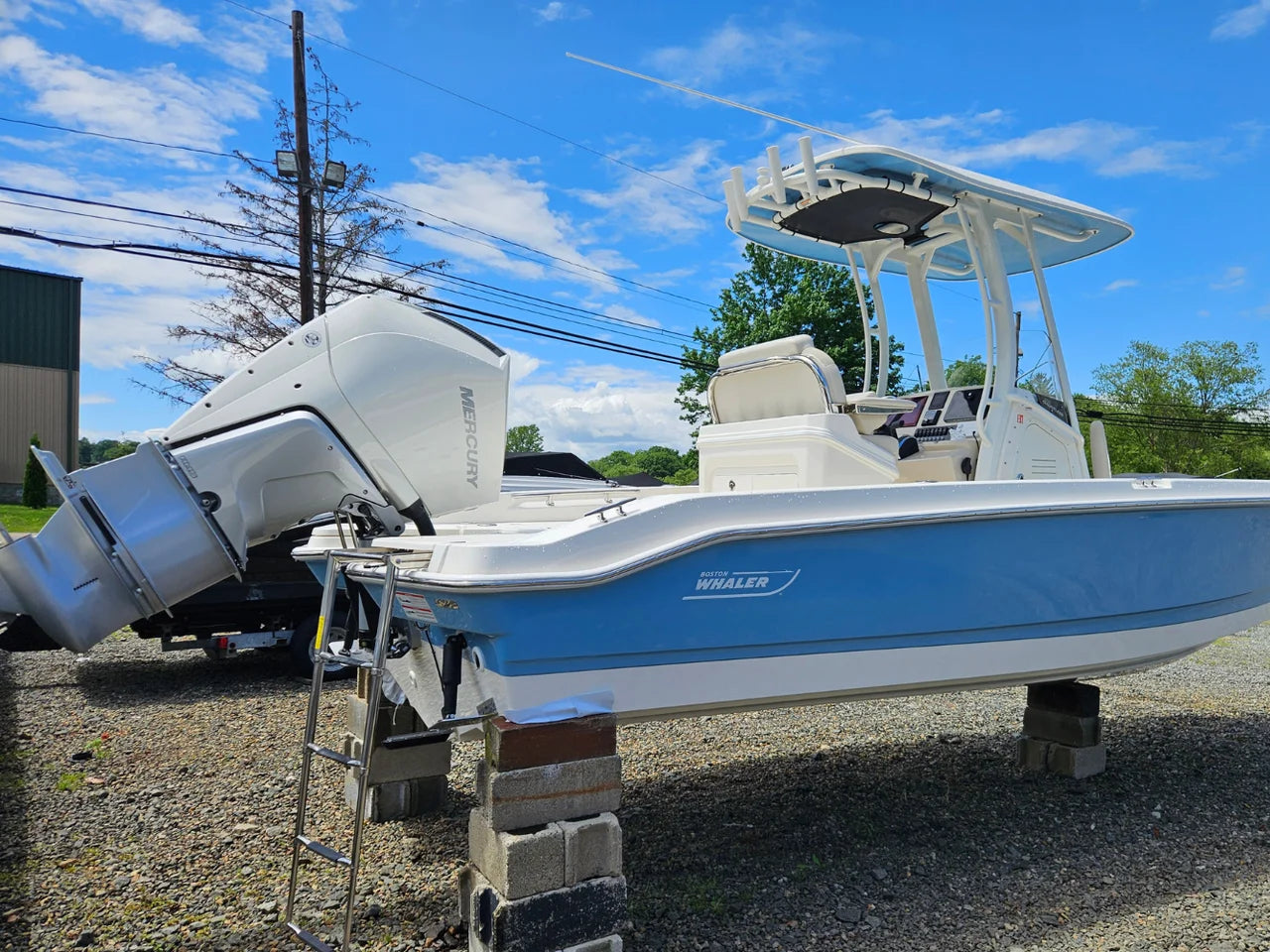 2026 Boston Whaler 250 Dauntless 25.0 feet, Clearwater, Florida #5