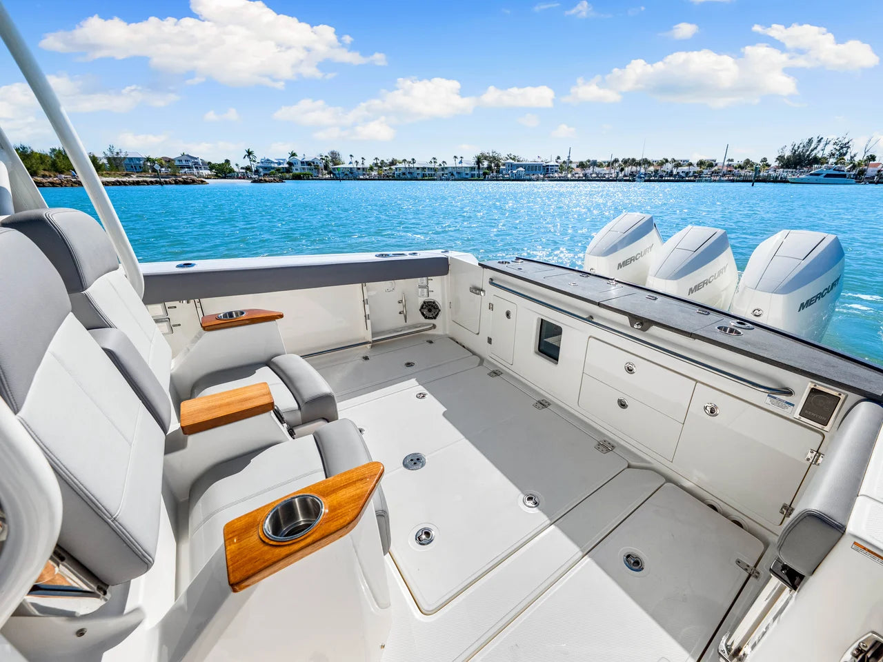 2026 Boston Whaler 360 Outrage 36.0 feet, Clearwater, Florida #14