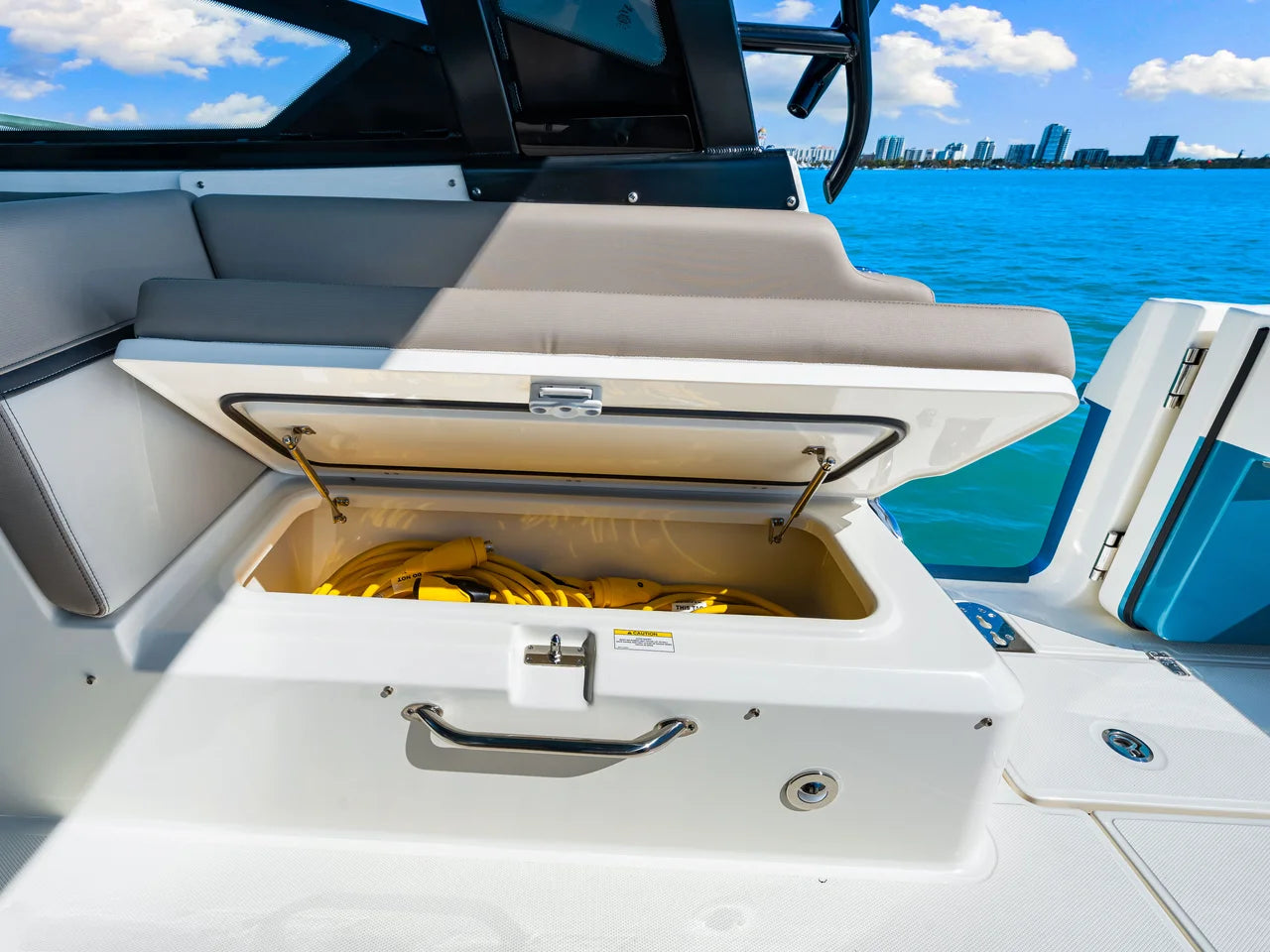 2026 Boston Whaler 330 Vantage 33.0 feet, Clearwater, Florida #36