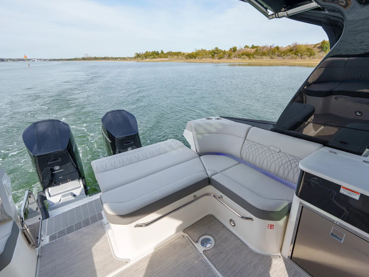 2026 Sea Ray Sundancer 370 Outboard 37.0 feet, Clearwater, Florida #10
