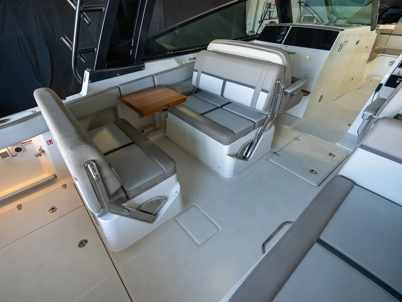 2026 Boston Whaler 330 Vantage 33.0 feet, Clearwater, Florida #50