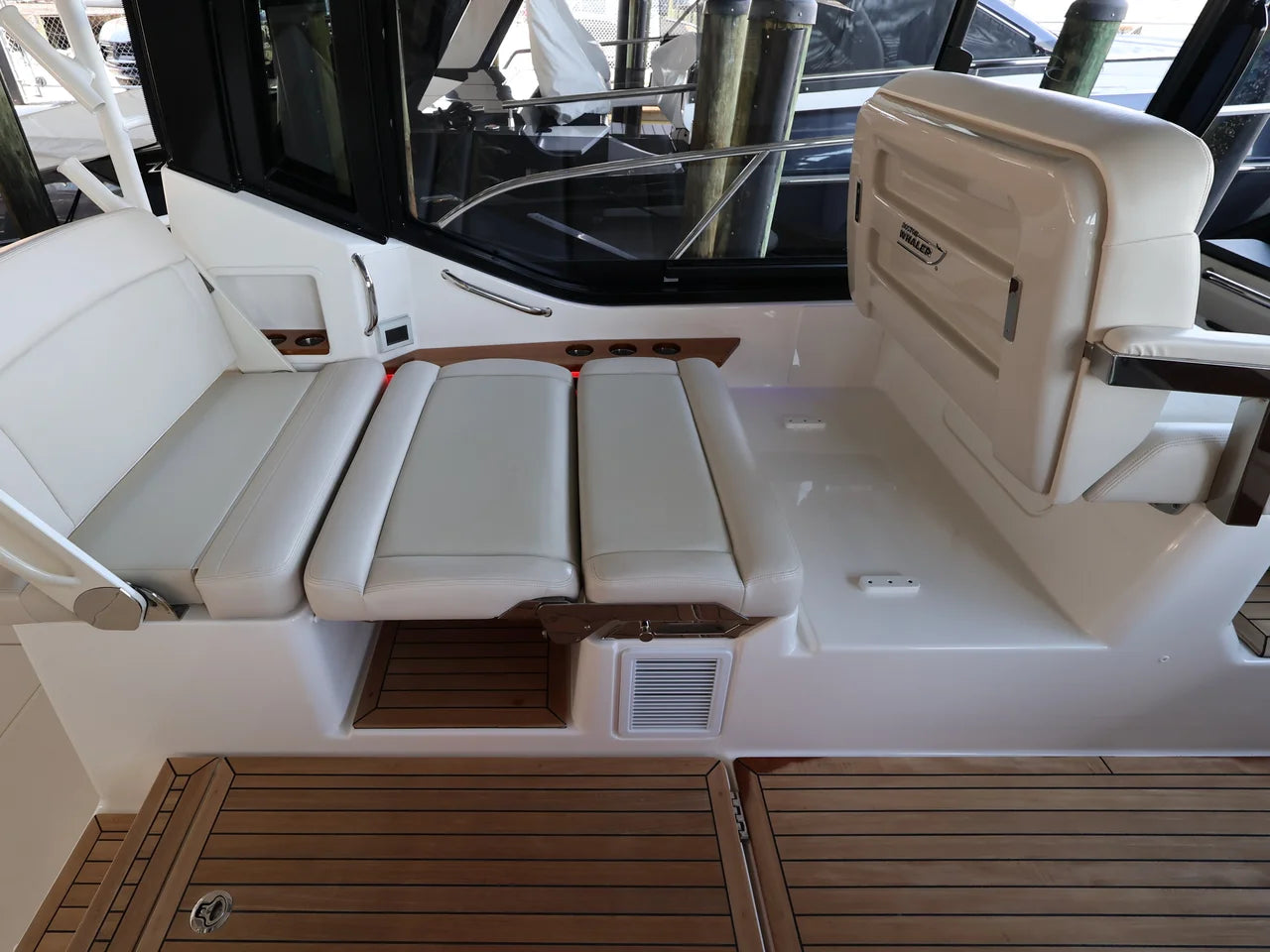 2026 Boston Whaler 405 Conquest 40.0 feet, Clearwater, Florida #44