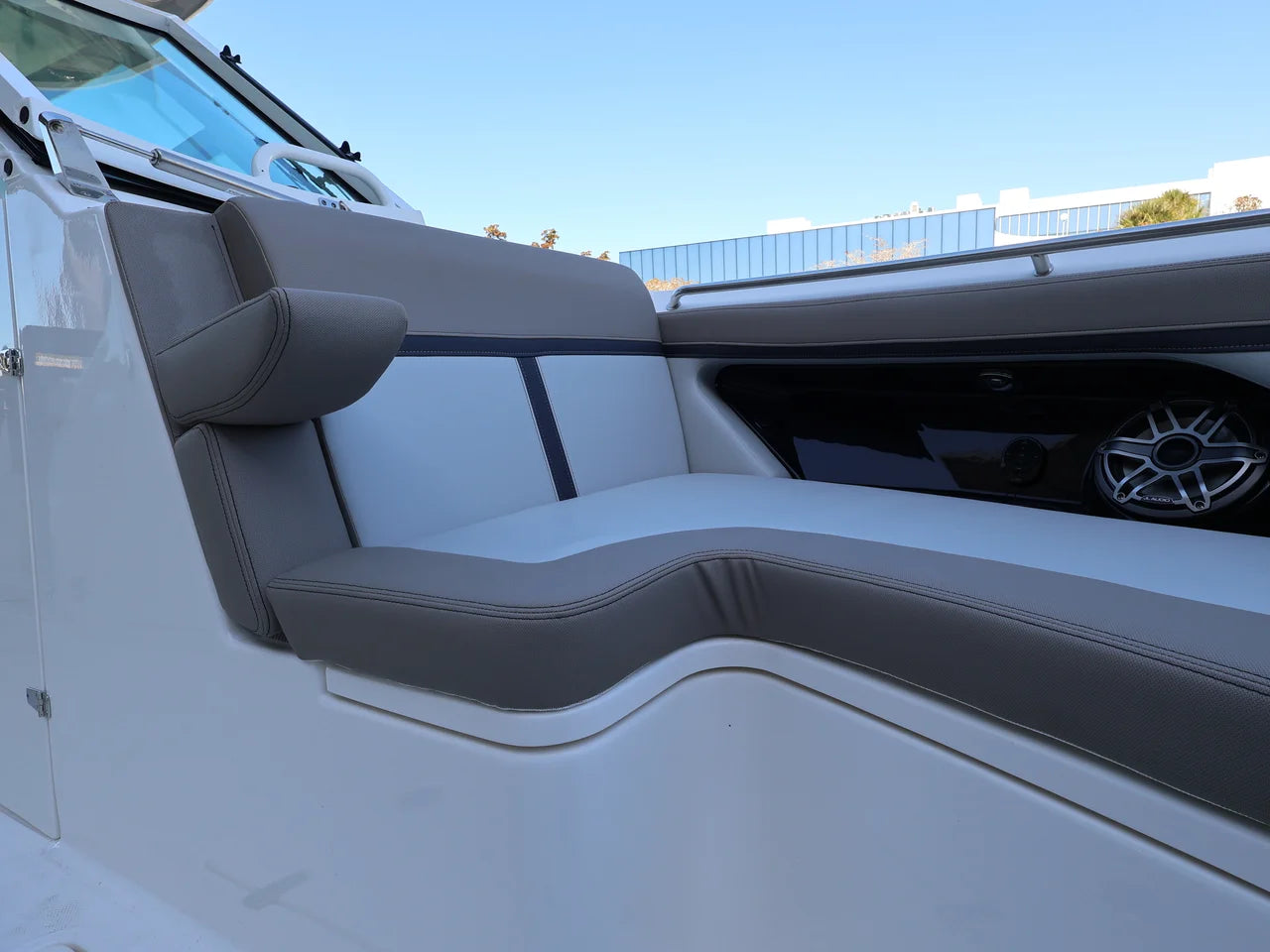 2026 Boston Whaler 330 Vantage 33.0 feet, Clearwater, Florida #39