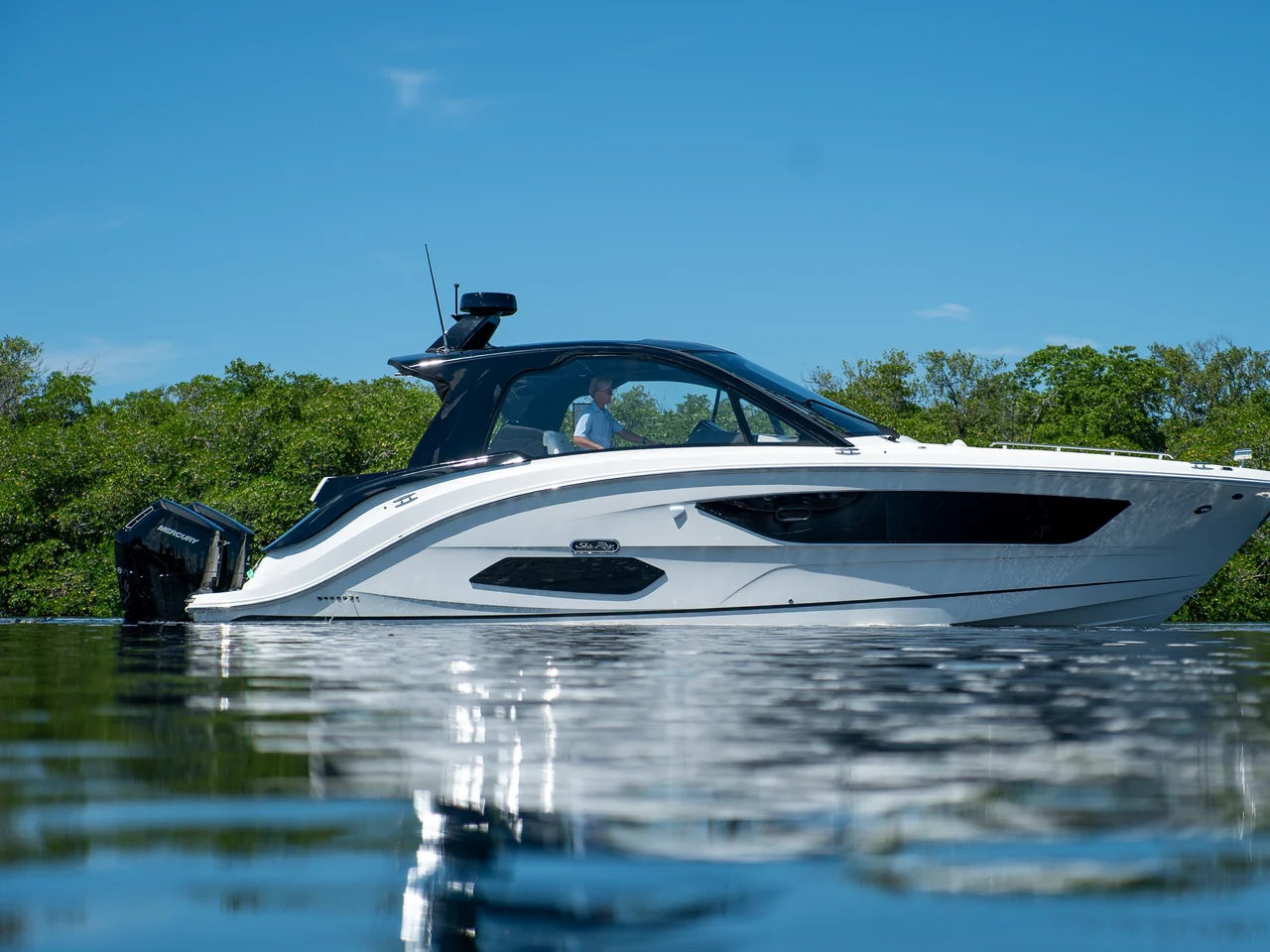 2026 Sea Ray Sundancer 370 Outboard 37.0 feet, Clearwater, Florida #42