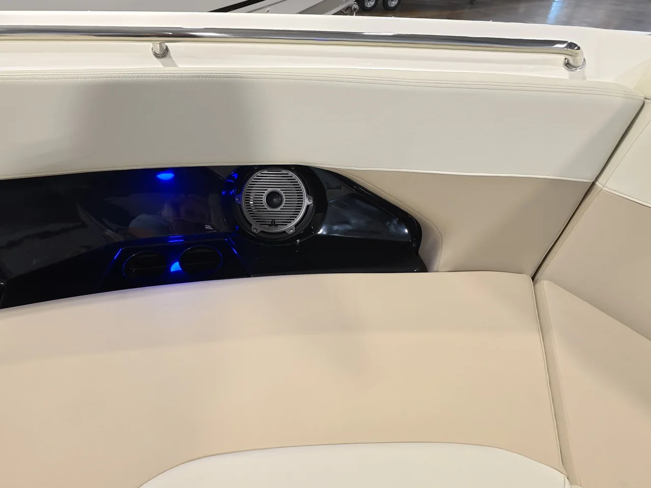2026 Boston Whaler 280 Vantage 28.0 feet, Clearwater, Florida #23