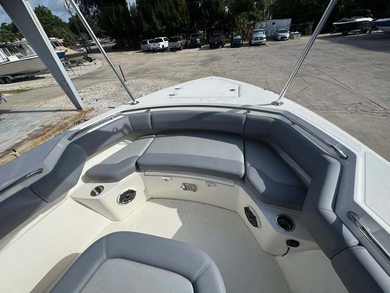 2026 Boston Whaler 280 Outrage 28.0 feet, Clearwater, Florida #18
