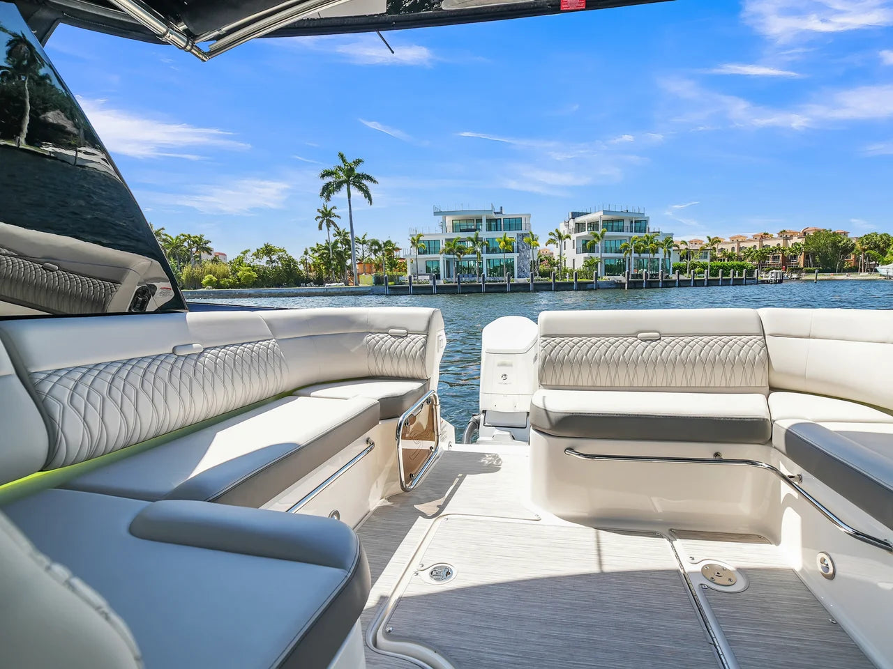 2026 Sea Ray Sundancer 370 Outboard 37.0 feet, Clearwater, Florida #11