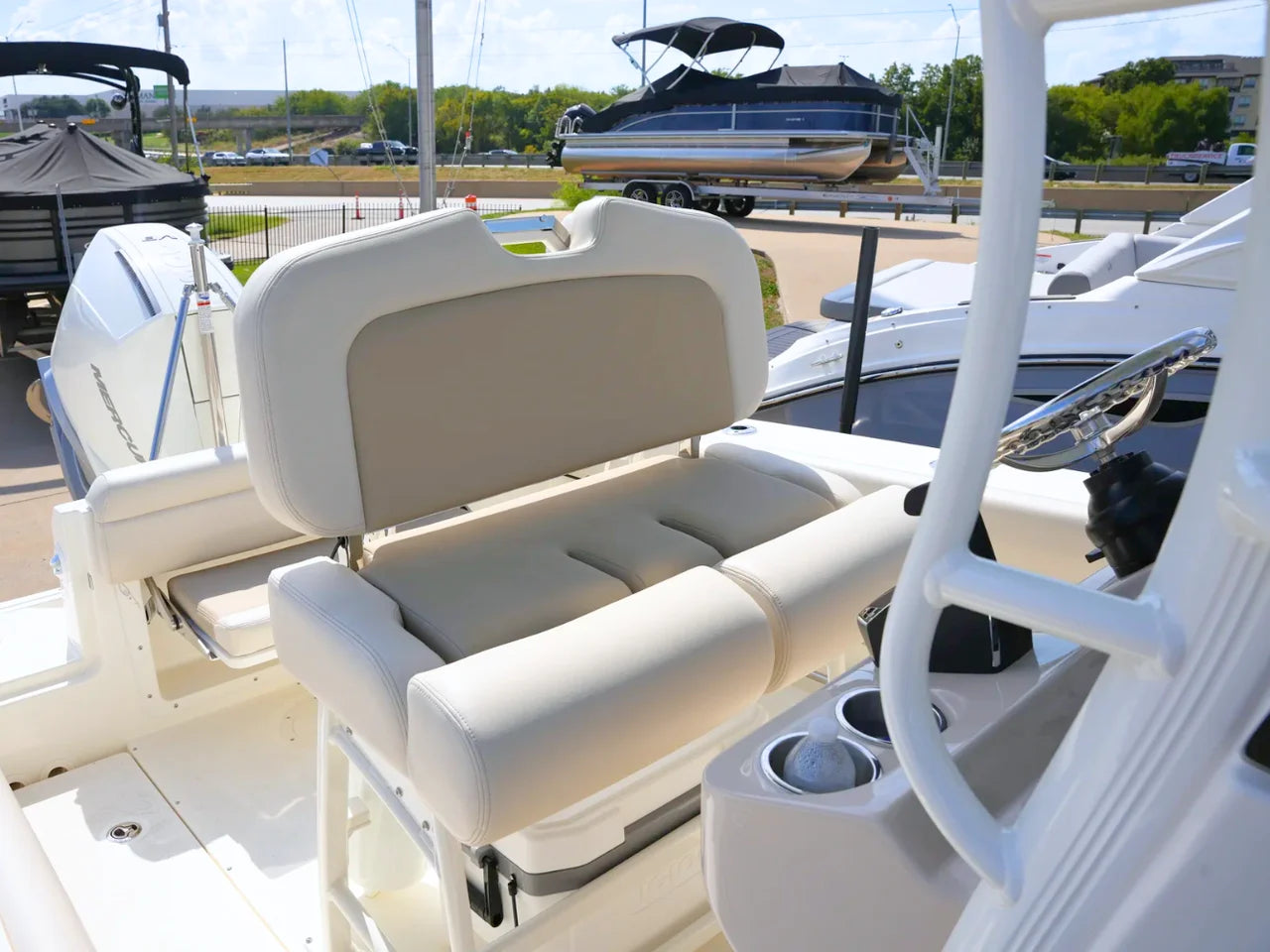 2026 Boston Whaler 230 Outrage 23.0 feet, Clearwater, Florida #12