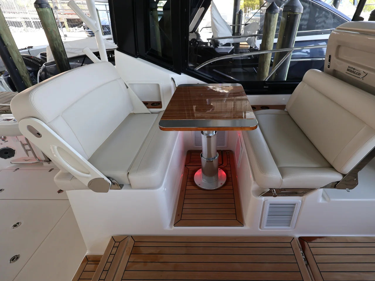 2026 Boston Whaler 405 Conquest 40.0 feet, Clearwater, Florida #40