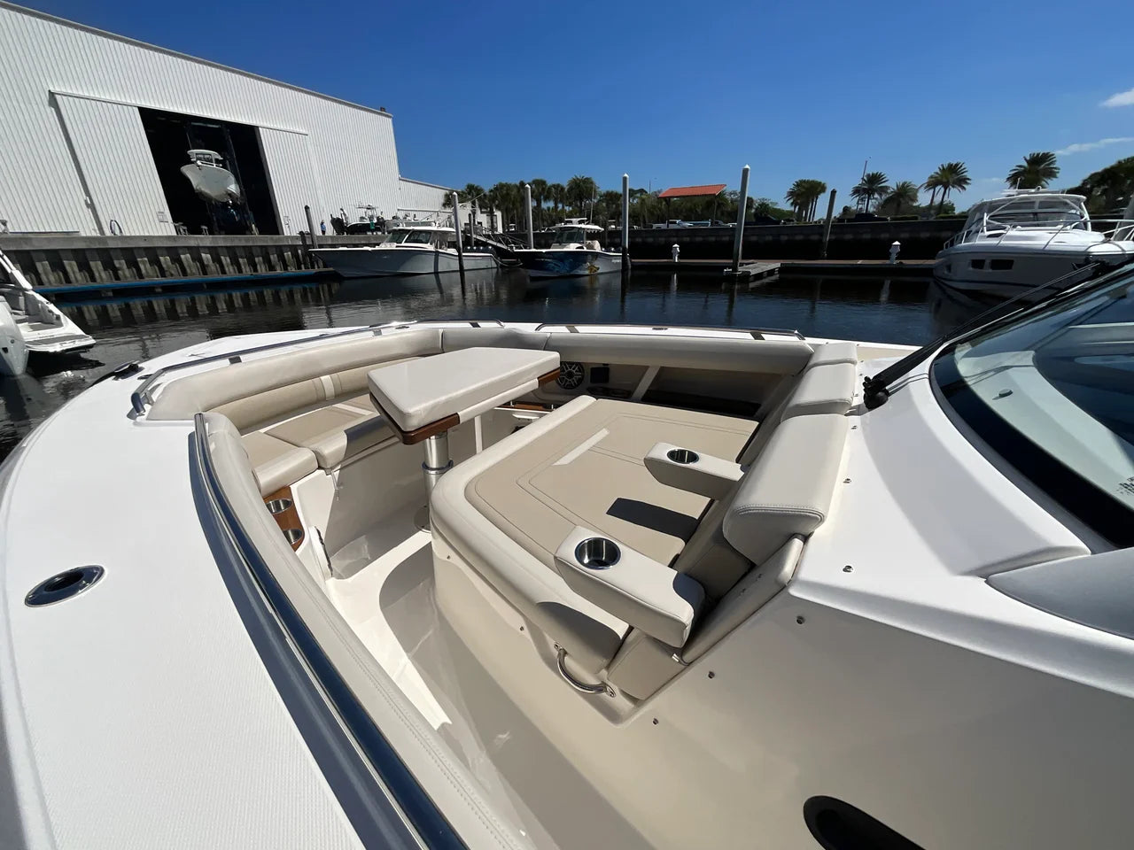 2026 Boston Whaler 350 Realm 35.0 feet, Clearwater, Florida #11