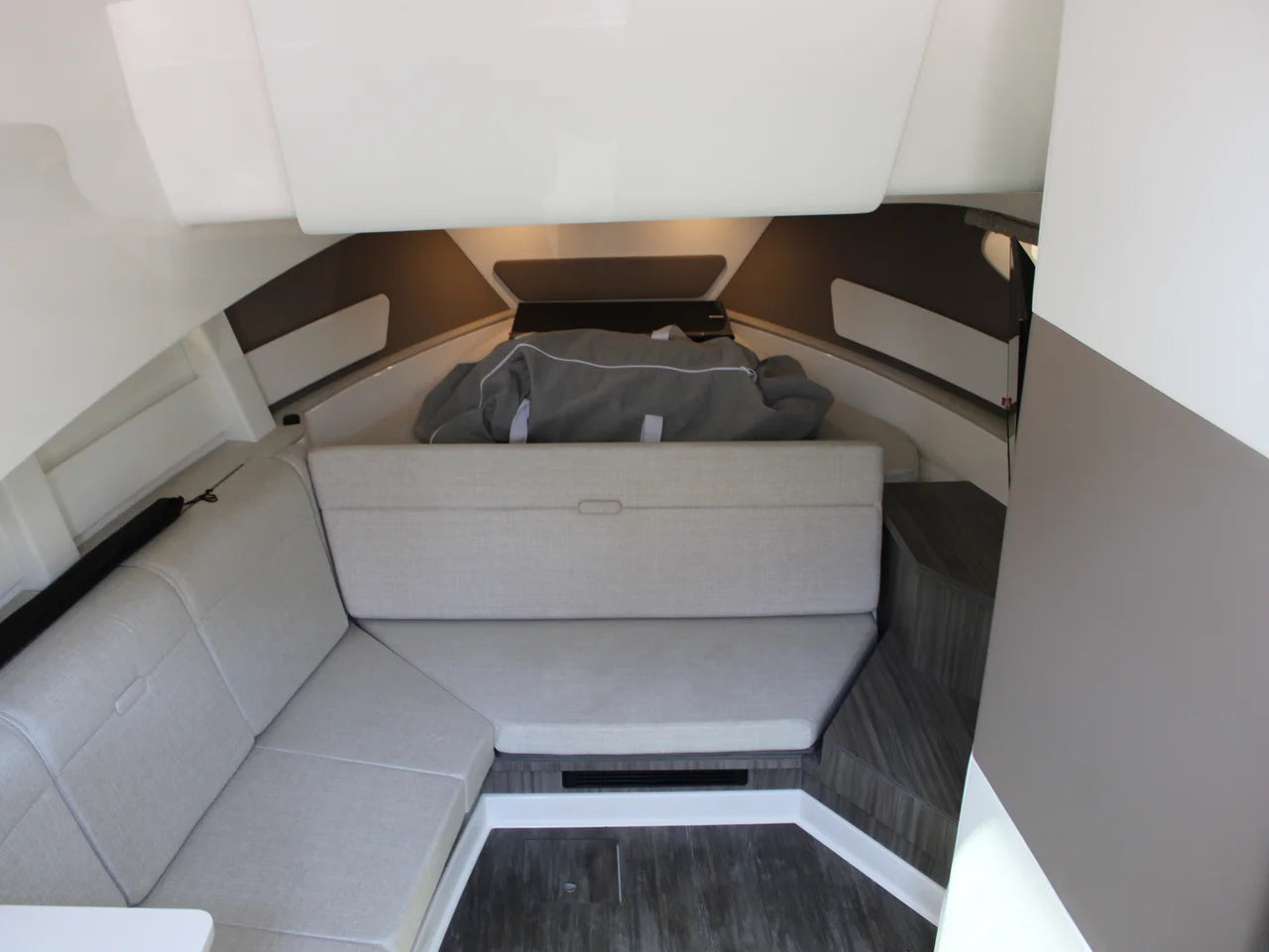 2026 Sea Ray Sundancer 370 Outboard 37.0 feet, Clearwater, Florida #21