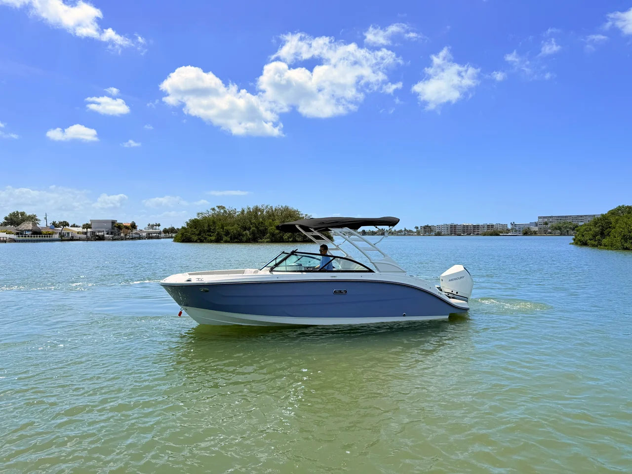 2026 Sea Ray SDX 230 Outboard 23.0 feet, Clearwater, Florida #4
