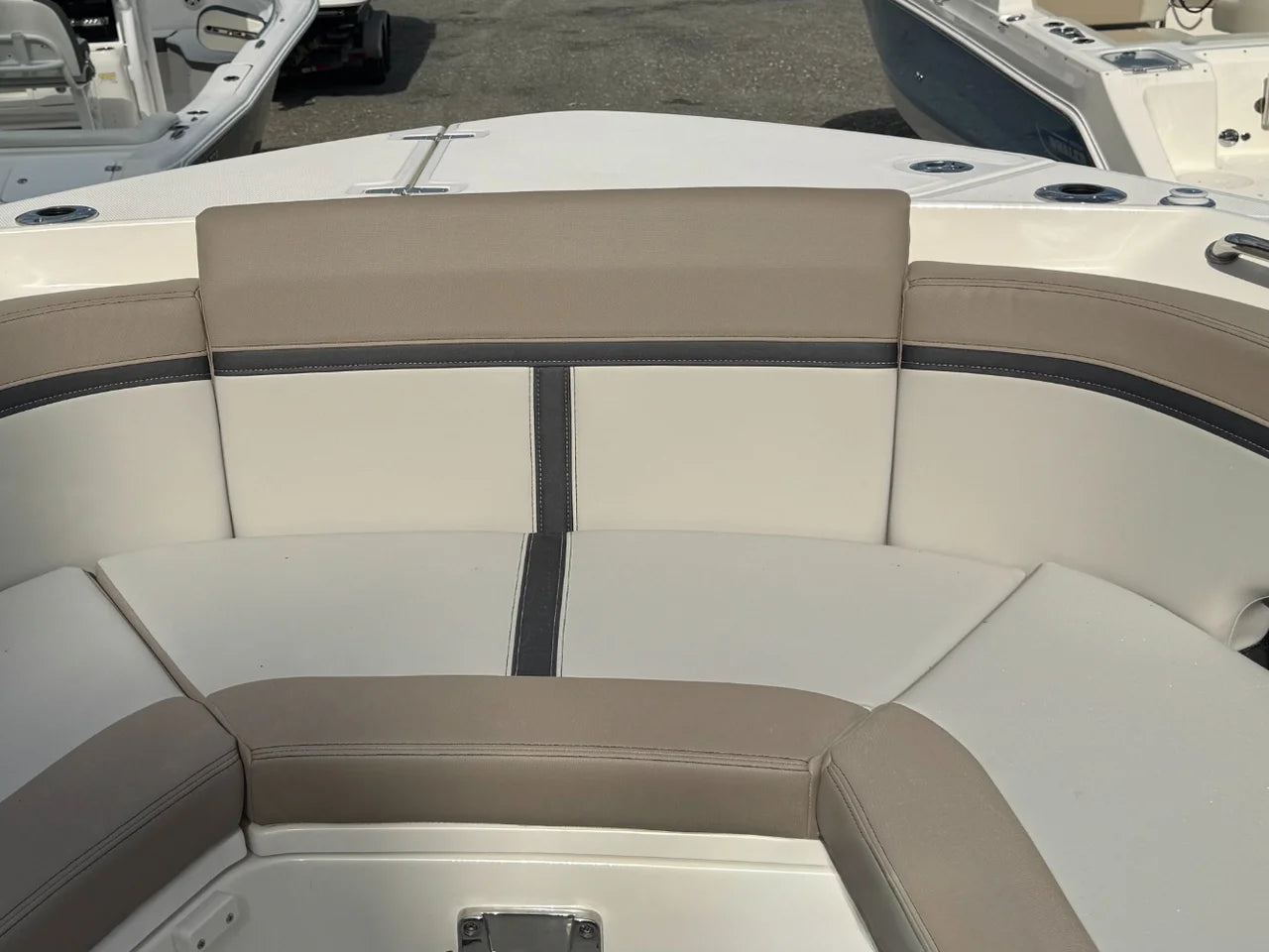 2026 Boston Whaler 330 Vantage 33.0 feet, Clearwater, Florida #24