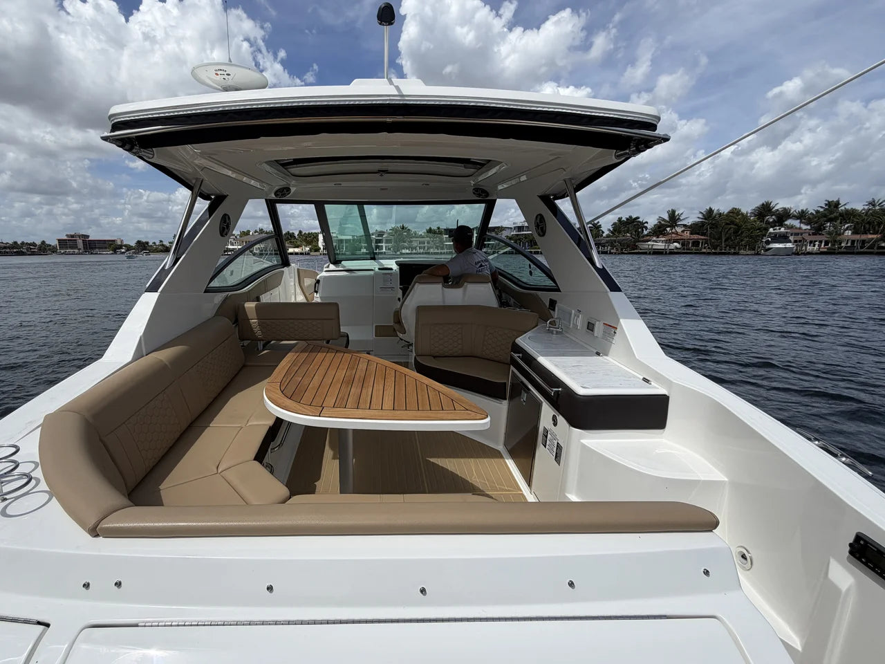 2026 Sea Ray Sundancer 320 Outboard 32.0 feet, Clearwater, Florida #18