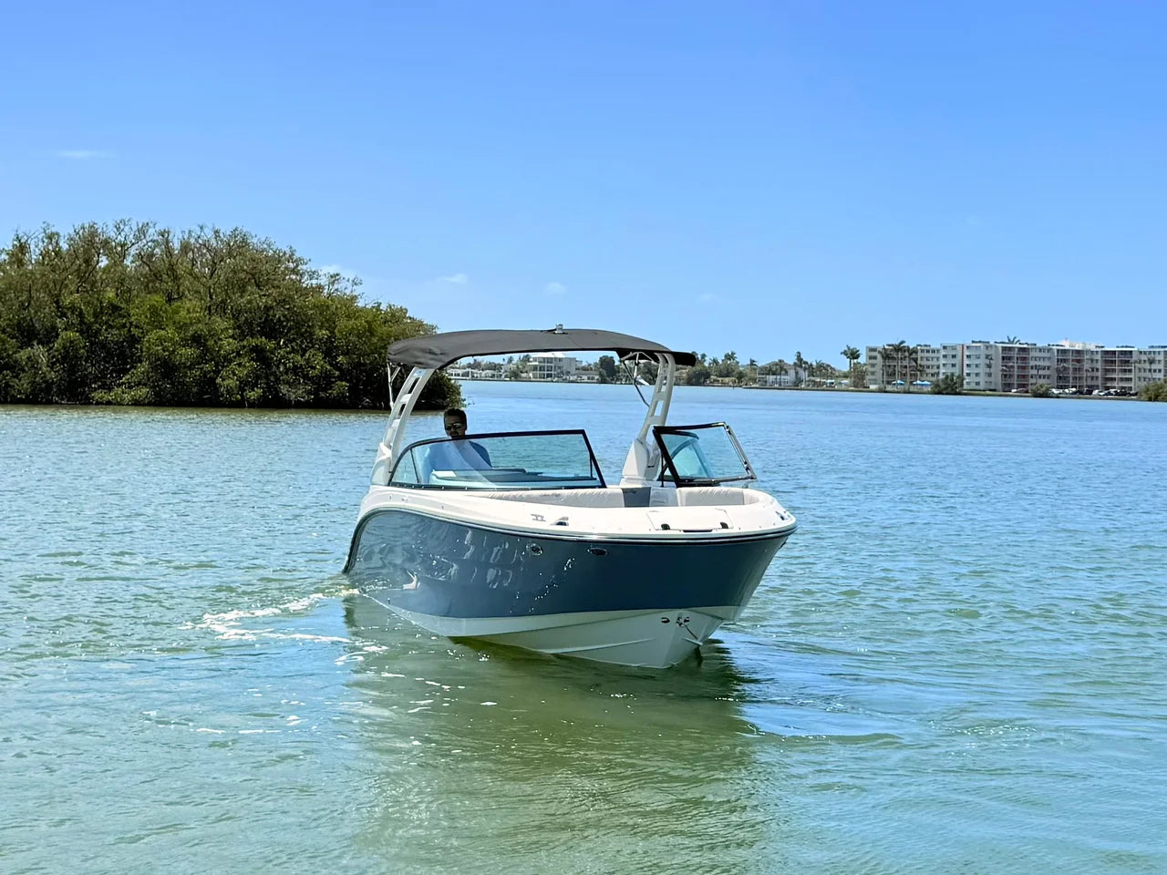 2026 Sea Ray SDX 230 Outboard 23.0 feet, Clearwater, Florida #10
