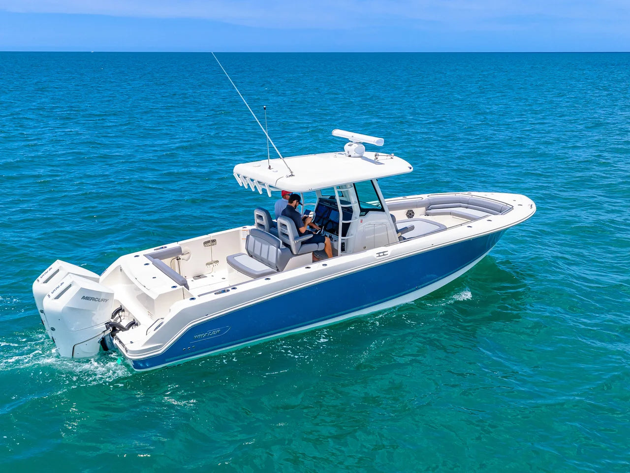 2026 Boston Whaler 330 Outrage 33.0 feet, Clearwater, Florida #9