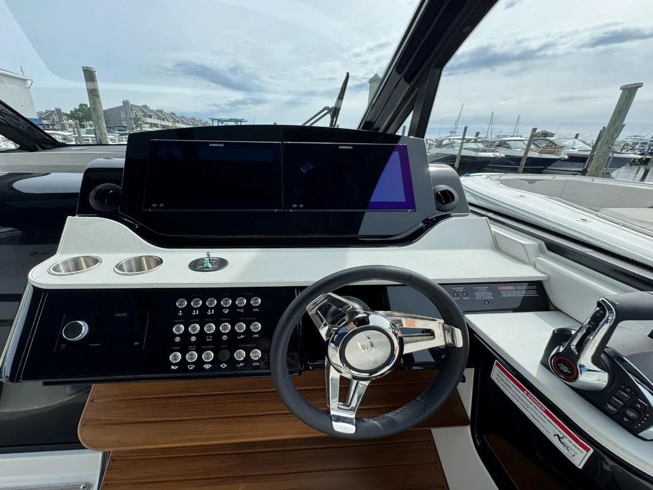 2026 Sea Ray Sundancer 370 Outboard 37.0 feet, Clearwater, Florida #40