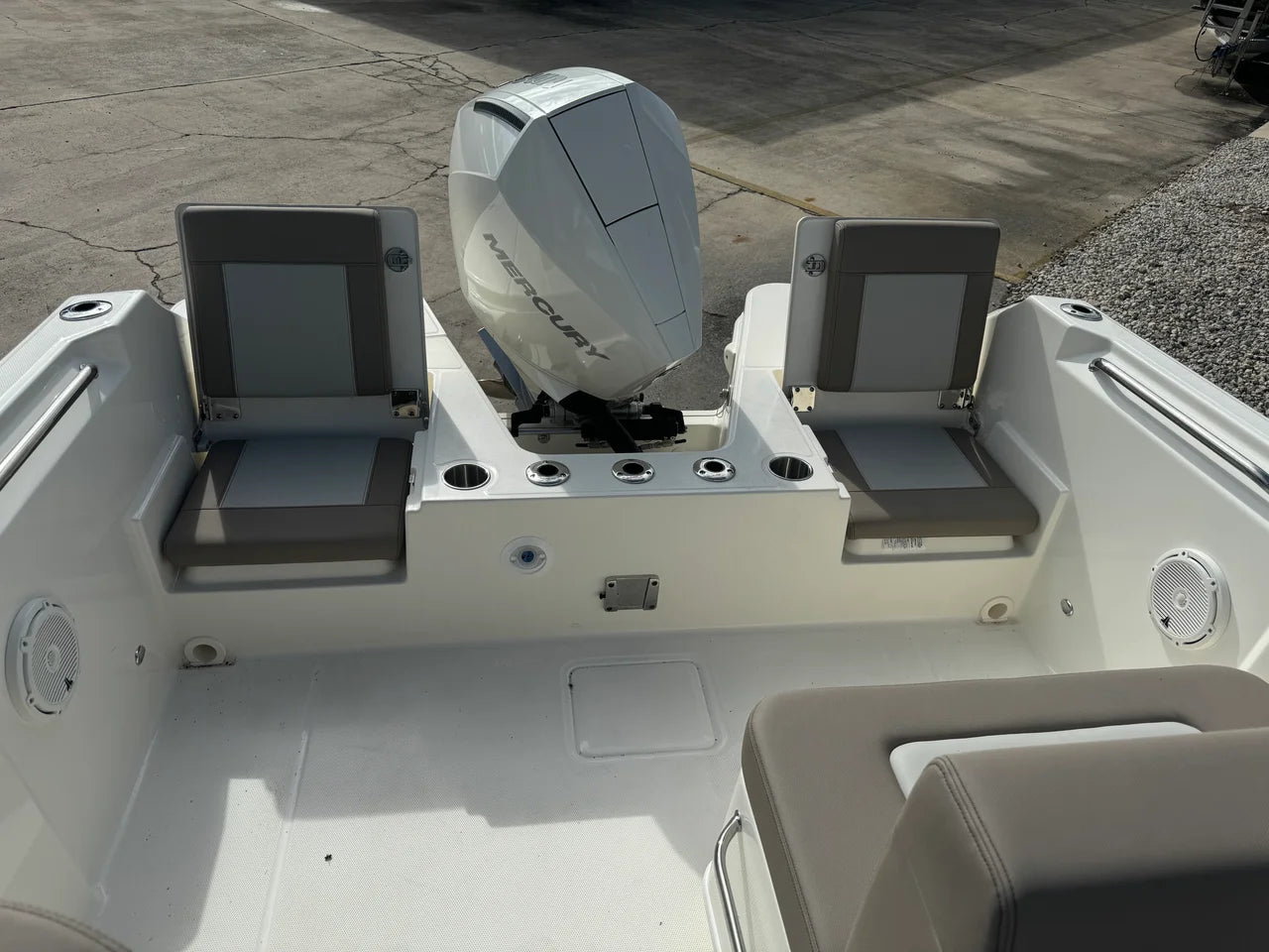 2026 Boston Whaler 210 Vantage 21.0 feet, Clearwater, Florida #17