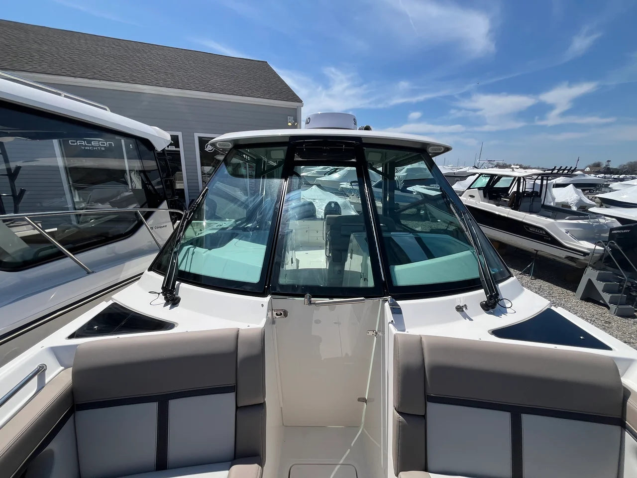 2026 Boston Whaler 330 Vantage 33.0 feet, Clearwater, Florida #36