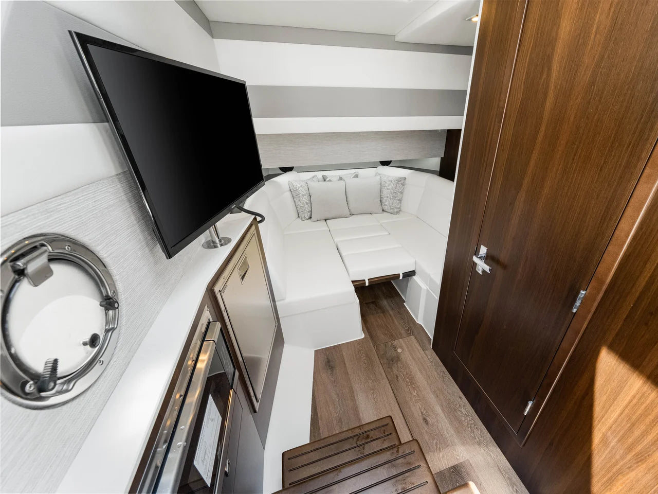 2026 Cruisers Yachts 42 GLS Outboard 42.0 feet, Clearwater, Florida #91