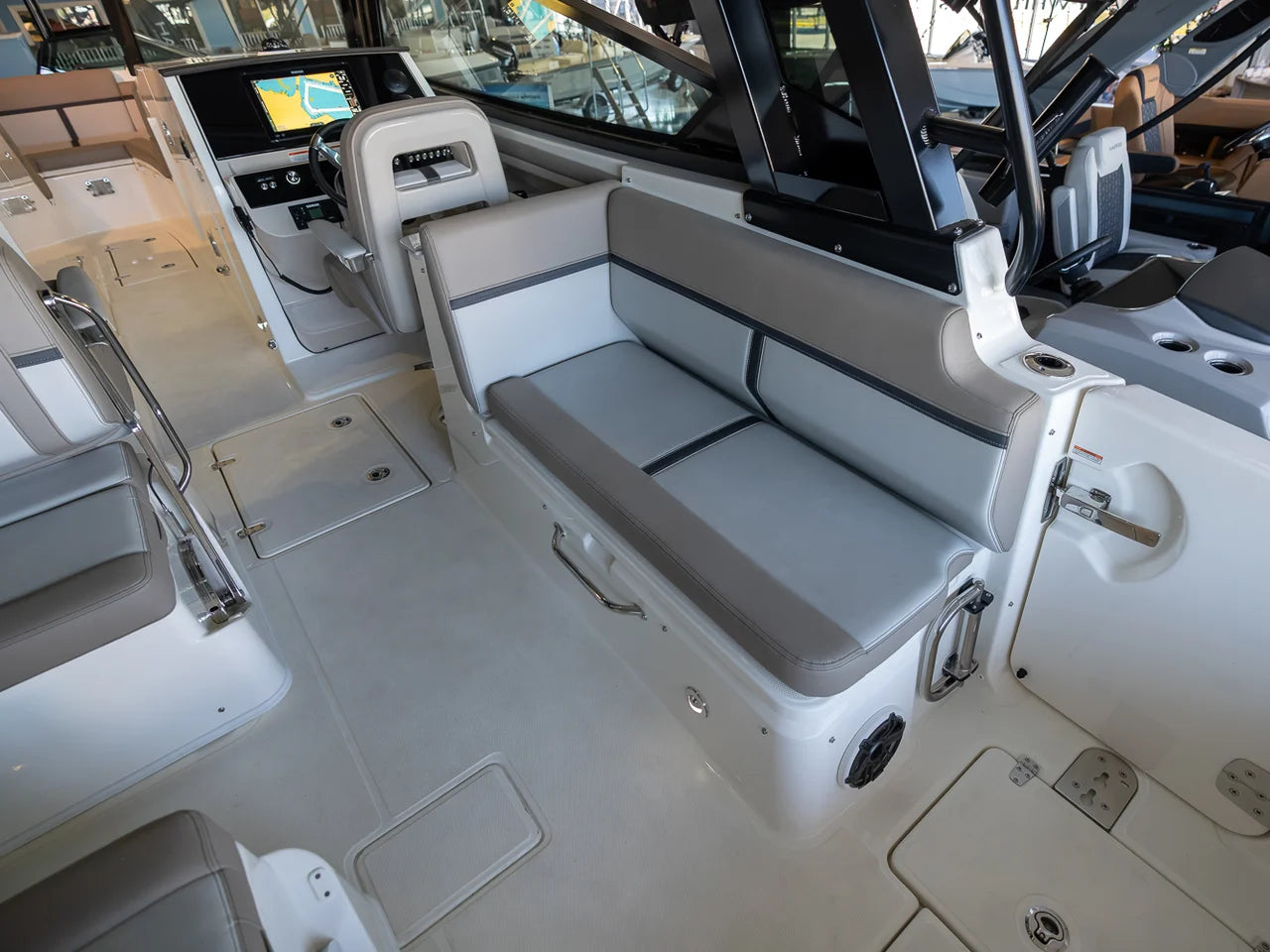 2026 Boston Whaler 330 Vantage 33.0 feet, Clearwater, Florida #58