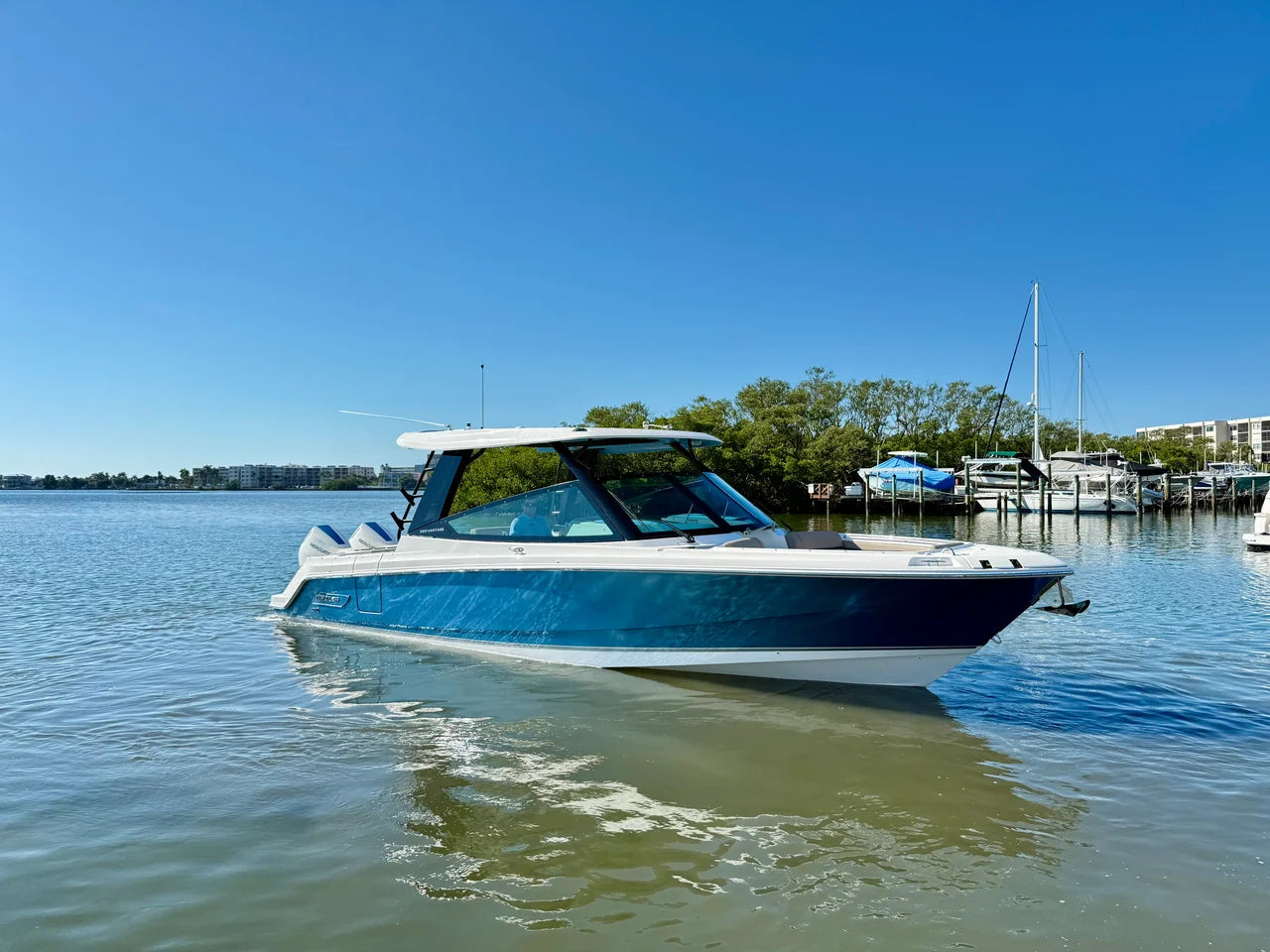 2026 Boston Whaler 330 Vantage 33.0 feet, Clearwater, Florida #33