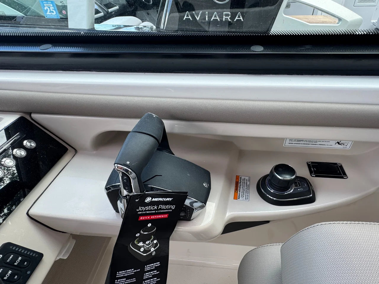 2026 Boston Whaler 330 Vantage 33.0 feet, Clearwater, Florida #16