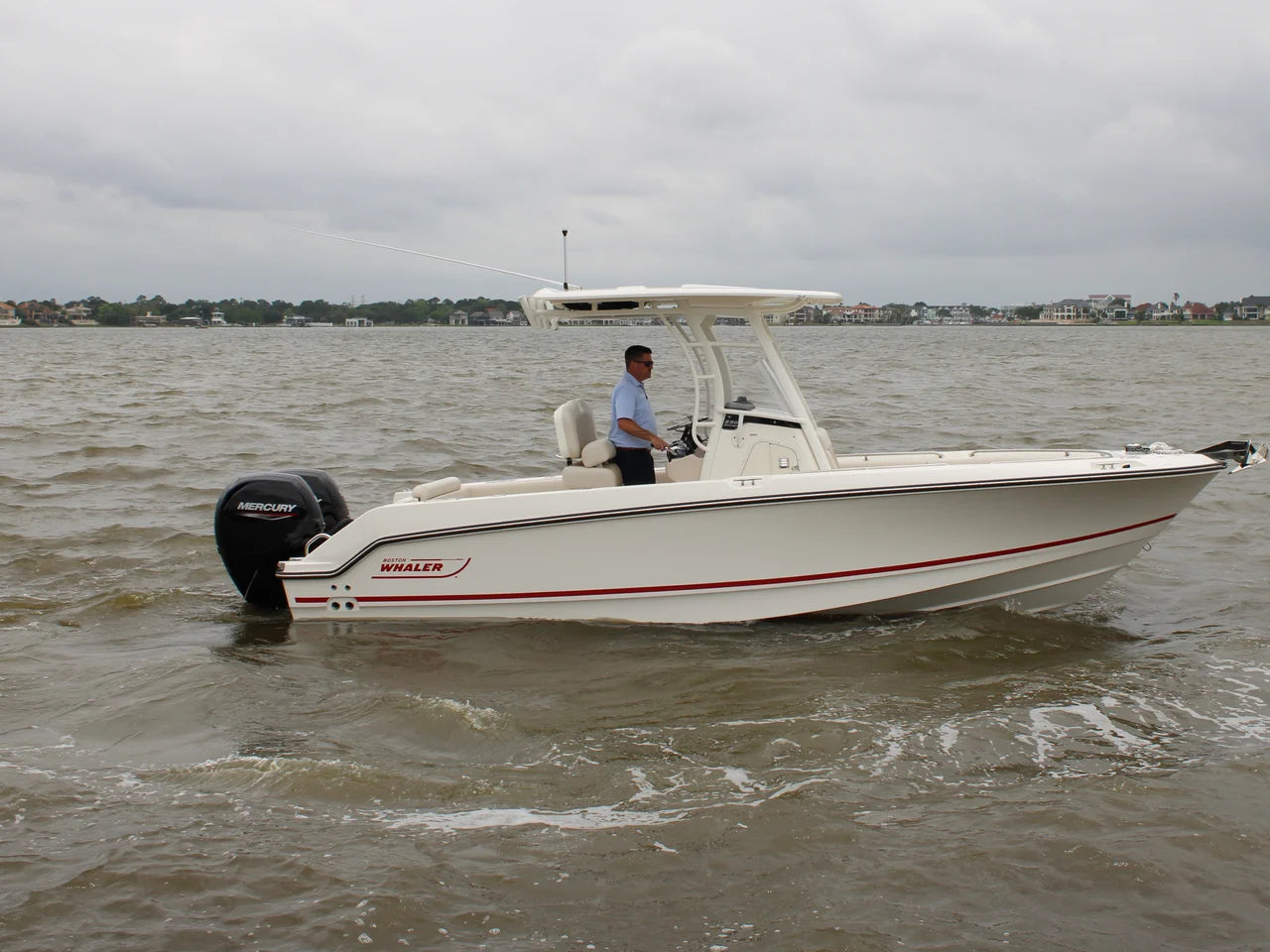 2026 Boston Whaler 230 Outrage 23.0 feet, Clearwater, Florida #7