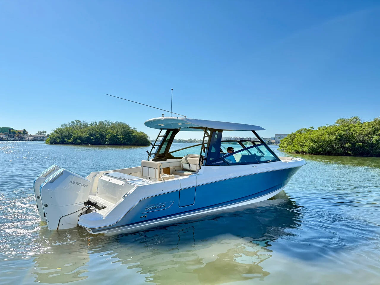 2026 Boston Whaler 330 Vantage 33.0 feet, Clearwater, Florida #5