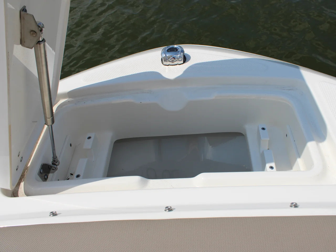 2026 Boston Whaler 210 Vantage 21.0 feet, Clearwater, Florida #37
