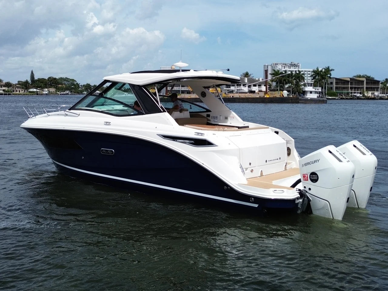 2026 Sea Ray Sundancer 320 Outboard 32.0 feet, Clearwater, Florida #5