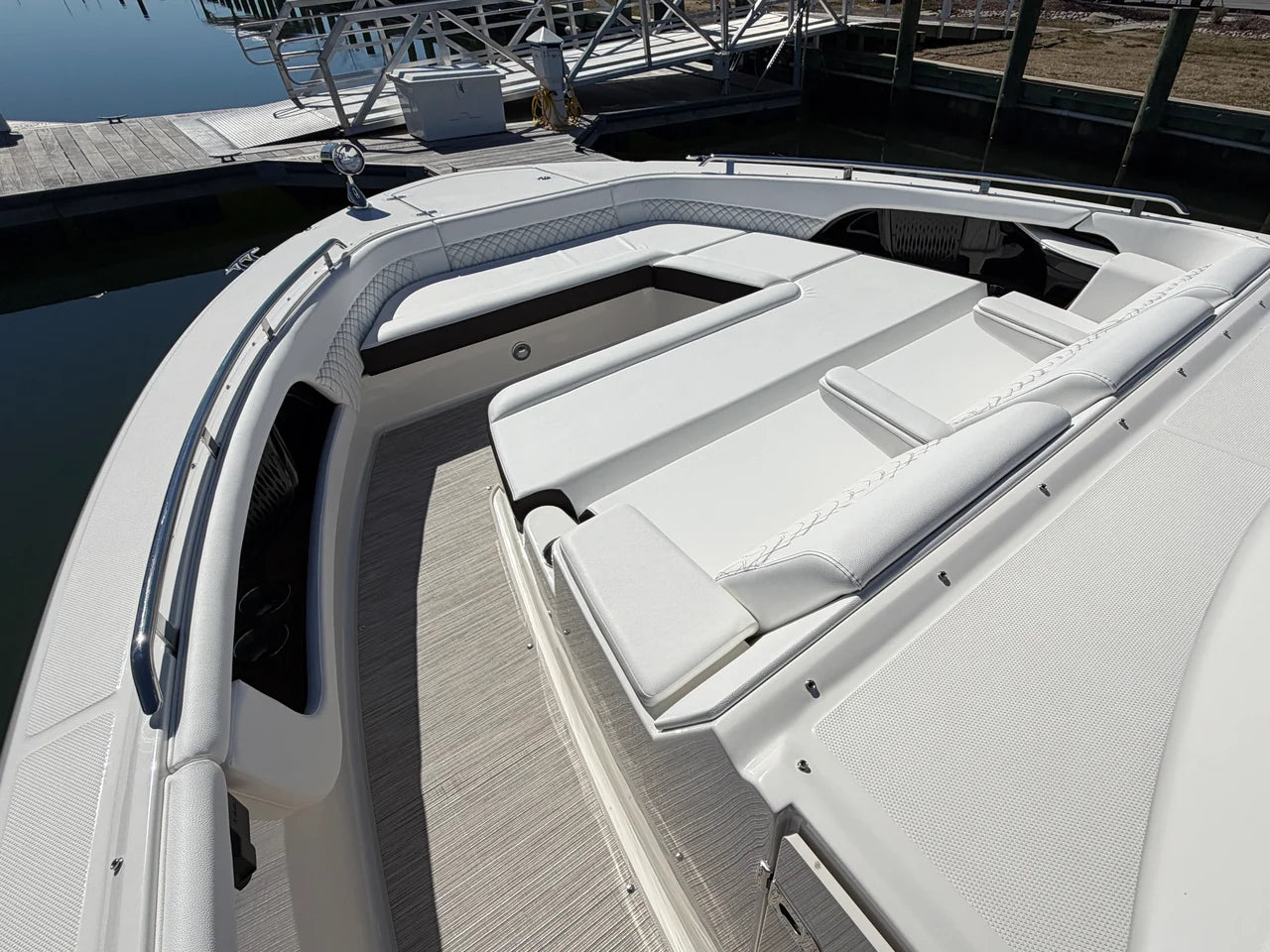 2026 Sea Ray Sundancer 370 Outboard 37.0 feet, Clearwater, Florida #27