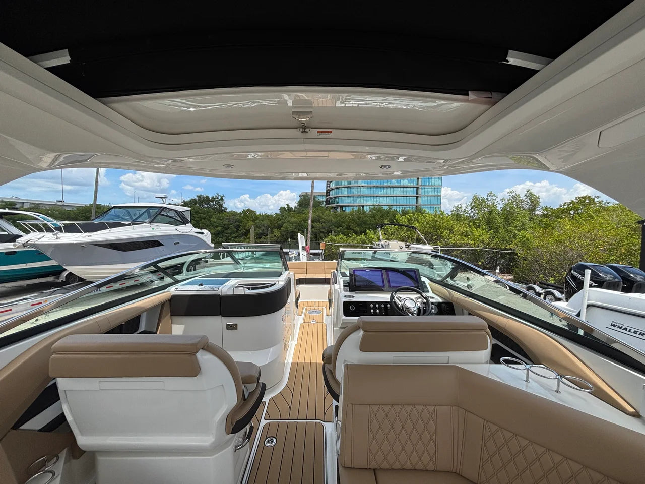 2026 Sea Ray SLX 310 Outboard 31.0 feet, Clearwater, Florida #17