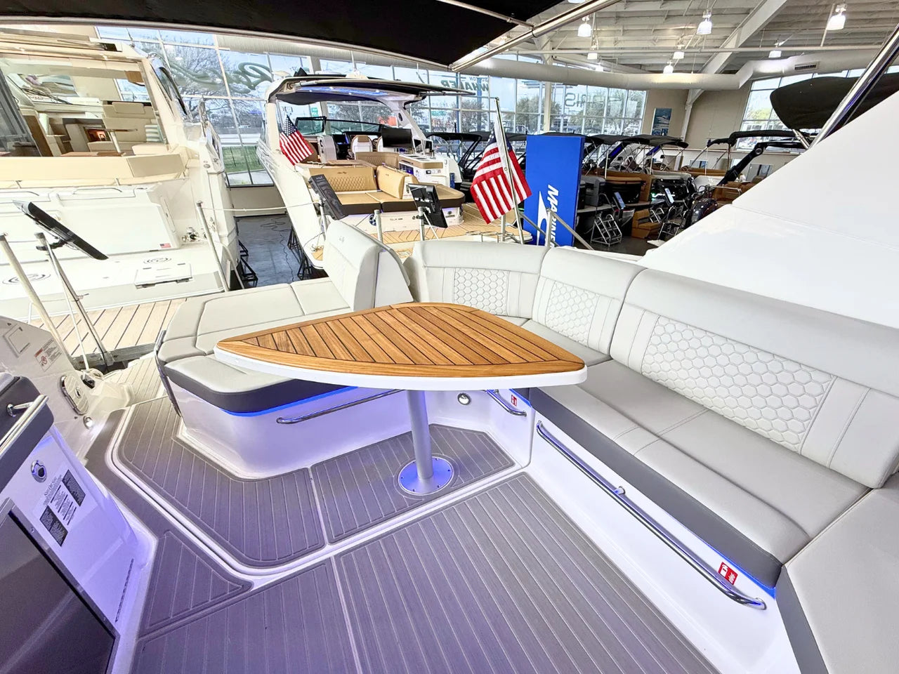 2026 Sea Ray Sundancer 320 32.0 feet, Clearwater, Florida #12