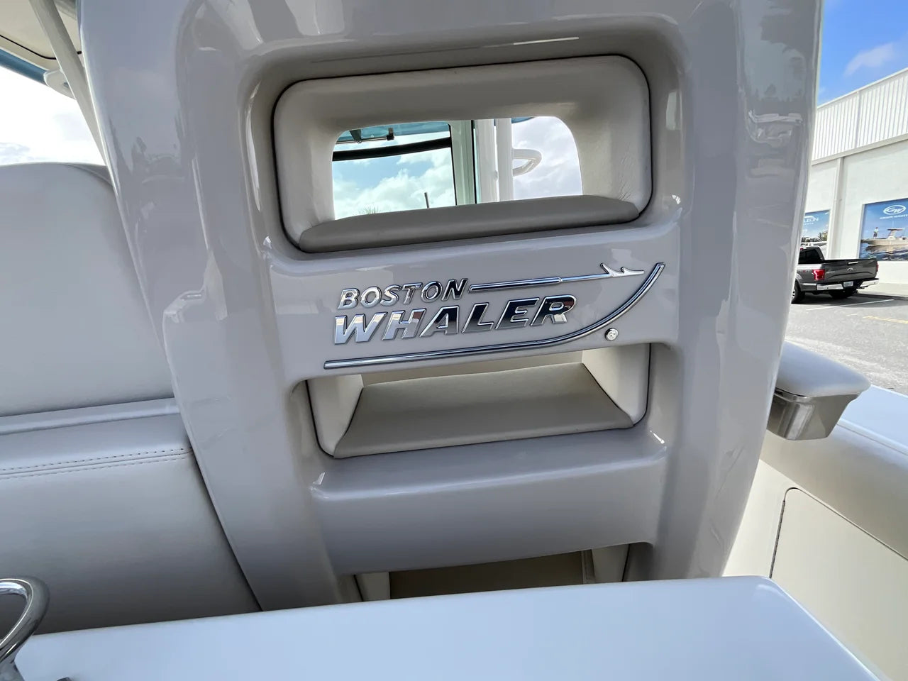 2026 Boston Whaler 330 Outrage 33.0 feet, Clearwater, Florida #16
