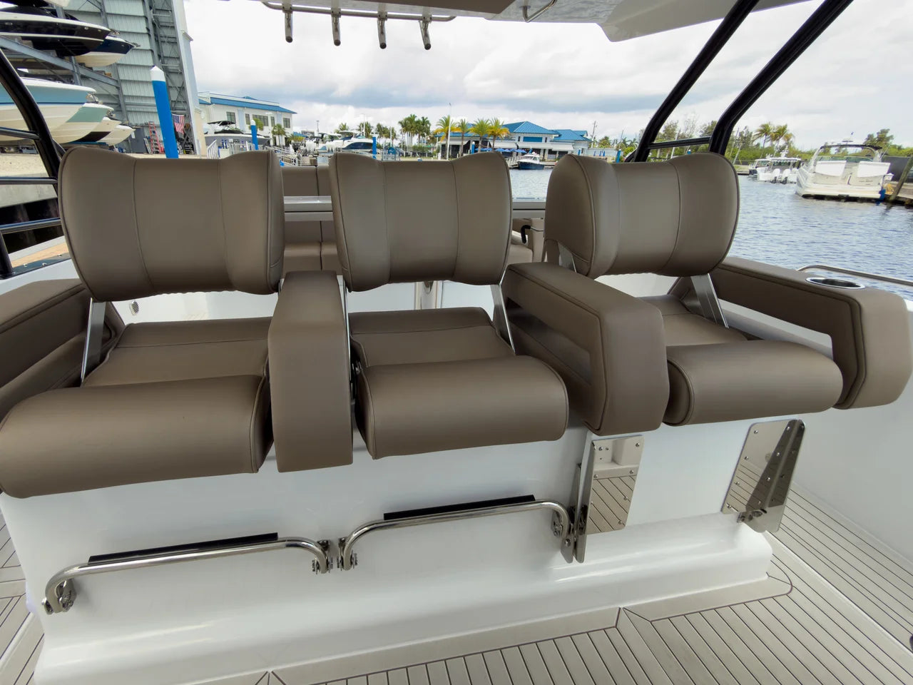 2026 Cruisers Yachts 38 VTR 38.0 feet, Clearwater, Florida #17