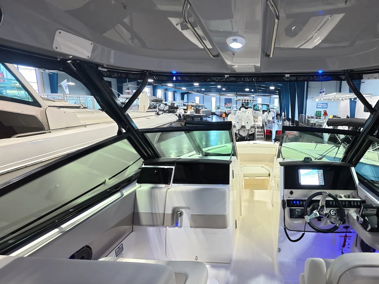 2026 Boston Whaler 280 Vantage 28.0 feet, Clearwater, Florida #14
