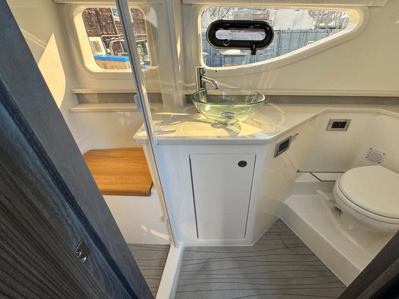 2026 Sea Ray Sundancer 370 Outboard 37.0 feet, Clearwater, Florida #27