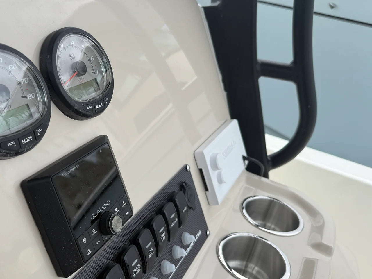 2026 Boston Whaler 250 Dauntless 25.0 feet, Clearwater, Florida #34