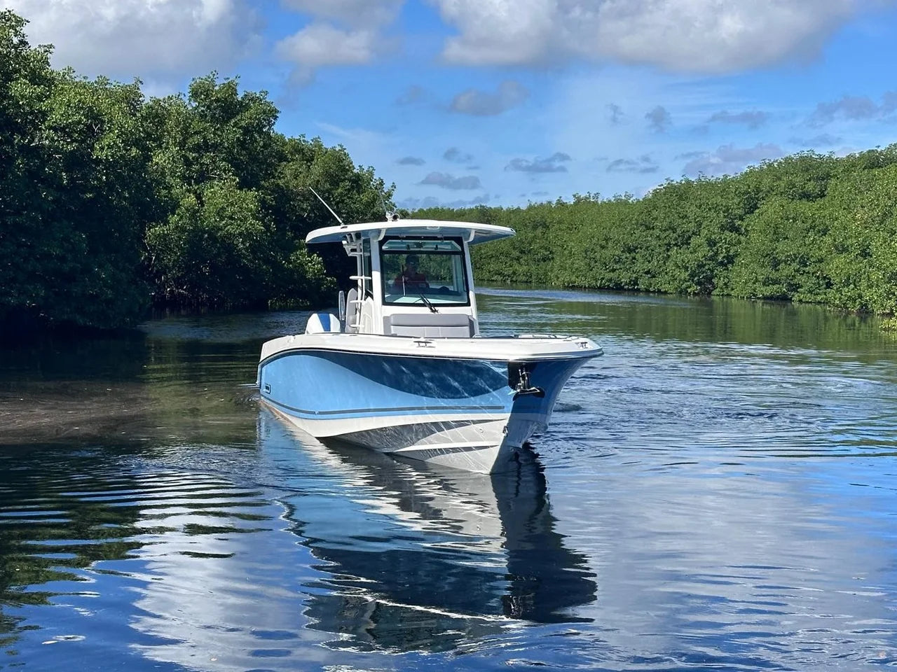 2026 Boston Whaler 330 Outrage 33.0 feet, Clearwater, Florida #6