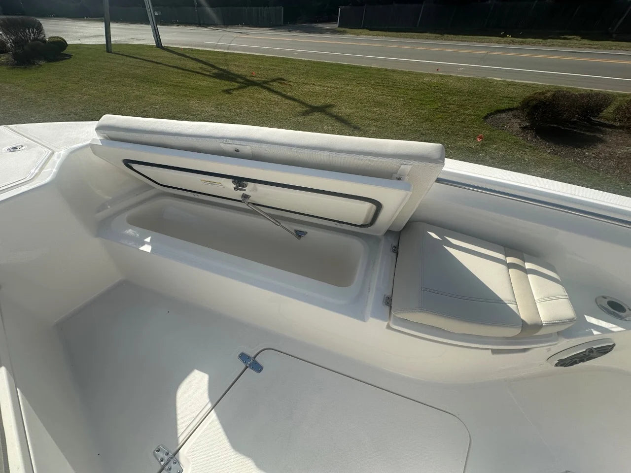 2026 Boston Whaler 280 Dauntless 28.0 feet, Clearwater, Florida #18
