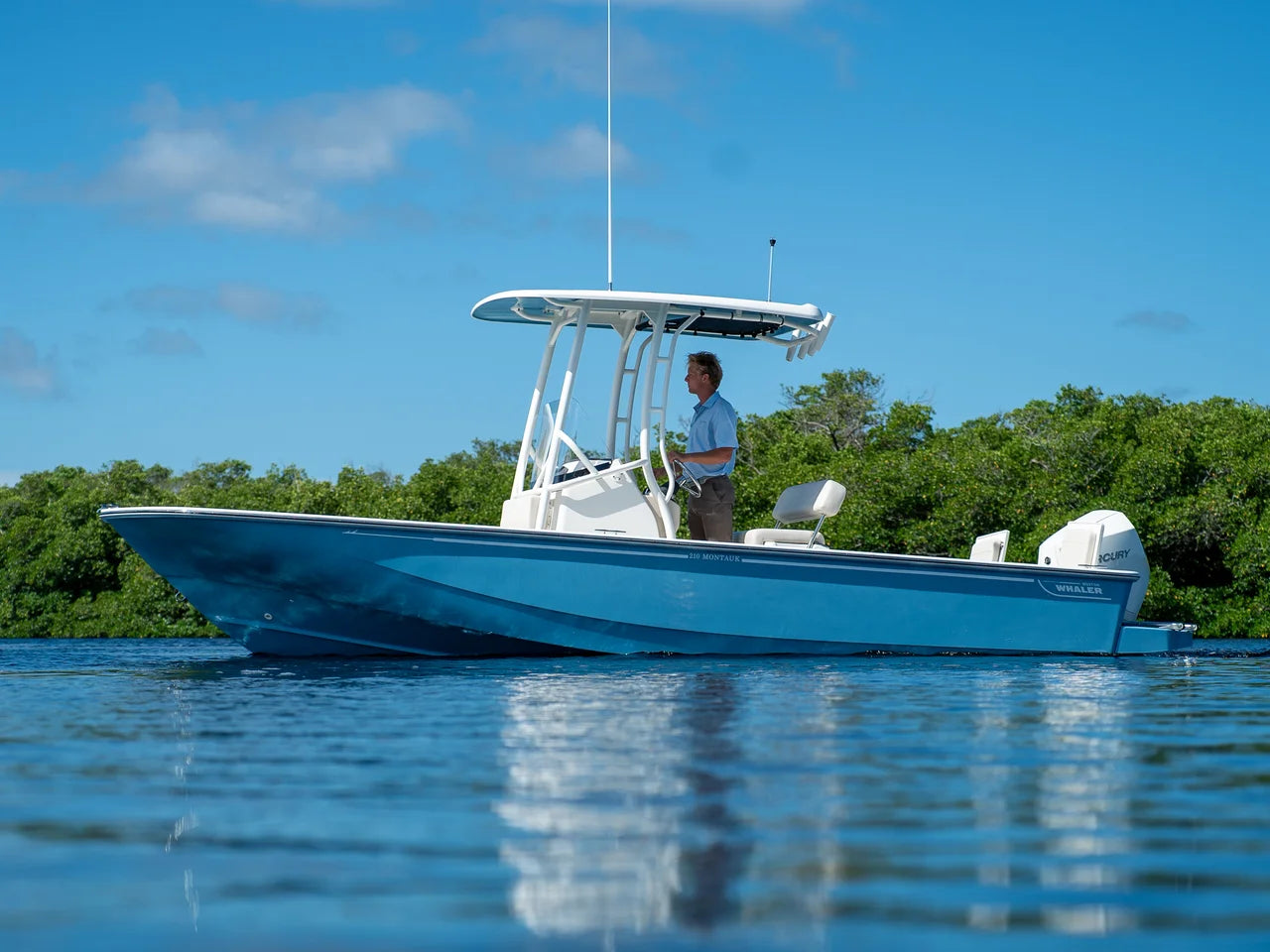 2026 Boston Whaler 210 Montauk 21.0 feet, Clearwater, Florida #3